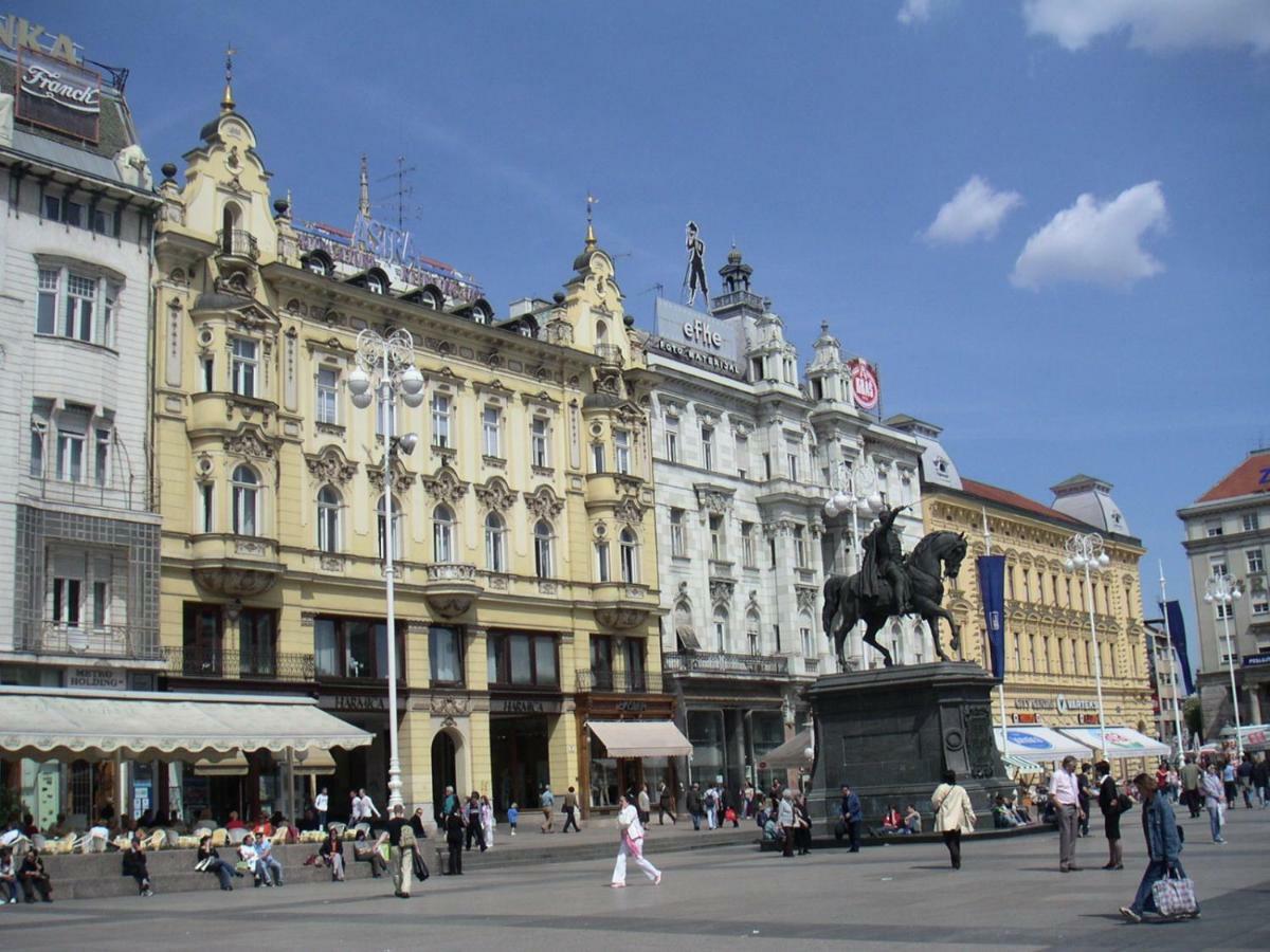 Lea Apartment - Free Parking In Front For 2 Cars Zagreb Exterior photo